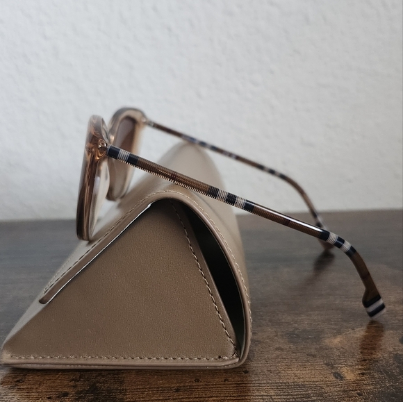 Burberry Cat Eye Nova Check Frame Sunglasses - Picture 2 of 11